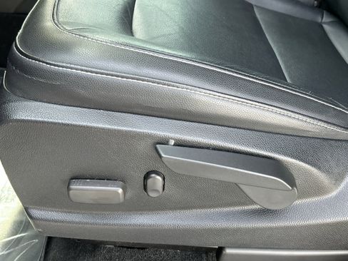 Used 2018 GMC Canyon SLT w/ Driver Alert Package image 25