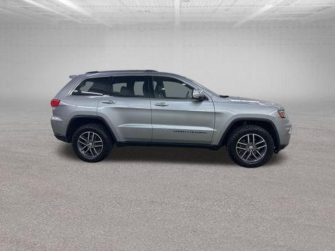 Used 2018 Jeep Grand Cherokee Limited w/ Luxury Group II AWD/4WD image 14