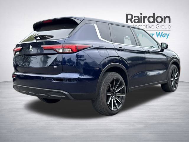 Used 2023 Mitsubishi Outlander SE AWD/4WD image 7