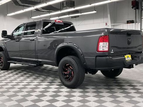 Used 2024 RAM 3500 Tradesman w/ Convenience Group AWD/4WD image 3