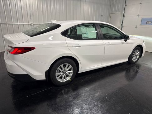 New 2026 Toyota Camry LE AWD/4WD image 3