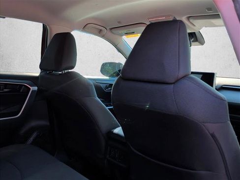 Used 2023 Toyota RAV4 LE FWD image 19