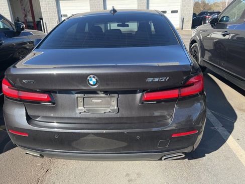 Used 2021 BMW 530i xDrive w/ Convenience Package image 5