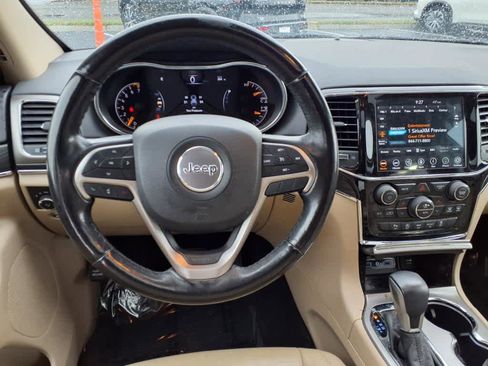 Used 2019 Jeep Grand Cherokee Limited image 14