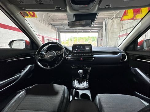 Used 2022 Kia Seltos S AWD/4WD image 24