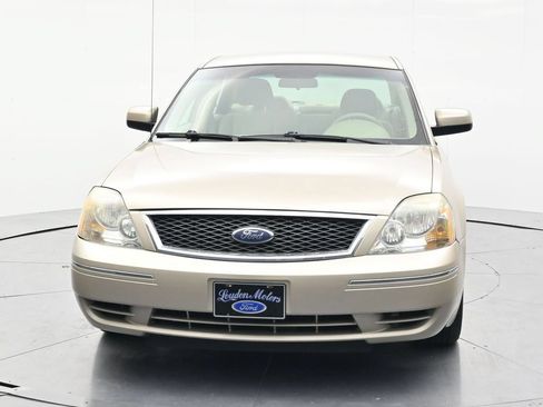 Used 2006 Ford Five Hundred SE FWD image 2