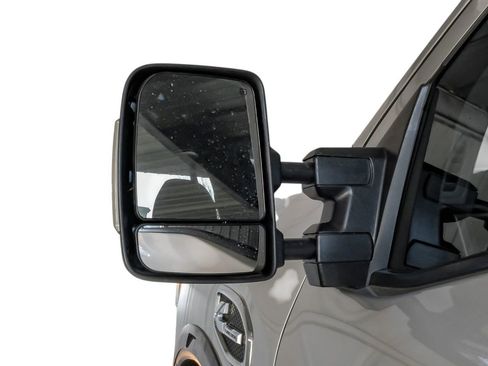Used 2019 Nissan Titan PRO-4X image 37