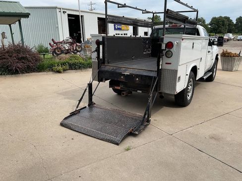 Used 2014 Chevrolet Silverado 3500 W/T AWD/4WD image 11
