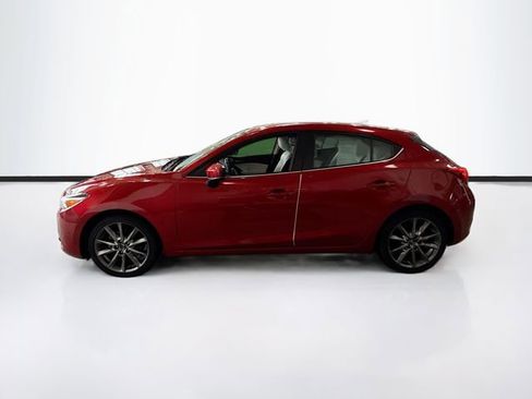 Used 2018 MAZDA MAZDA3 Grand Touring image 9