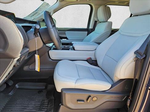 New 2027 Ford Expedition Platinum AWD/4WD image 4