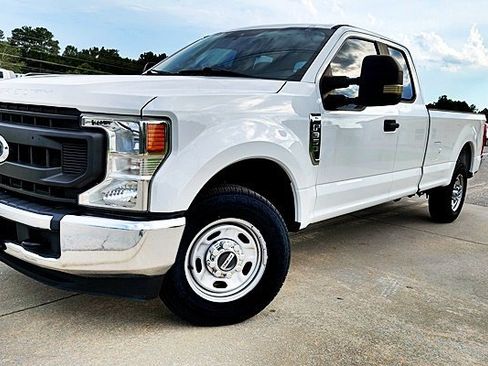 Used 2022 Ford F350 XL w/ Power Equipment Group RWD image 1