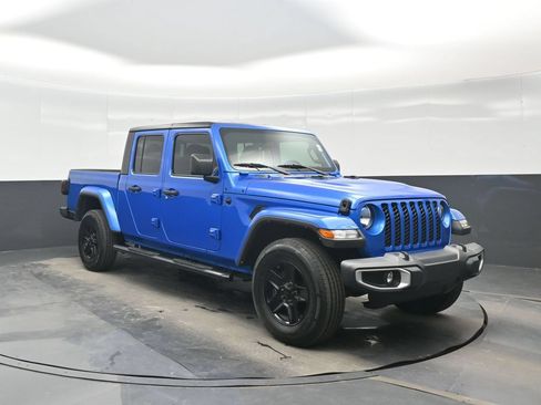 Used 2021 Jeep Gladiator Sport AWD/4WD image 9