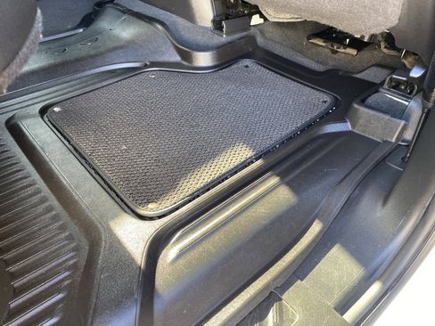 Used 2022 GMC Sierra 1500 AT4 w/ AT4 Preferred Package image 15