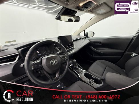 Used 2023 Toyota Corolla LE FWD image 15