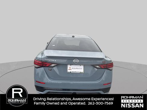 Used 2024 Nissan Sentra SR FWD image 6
