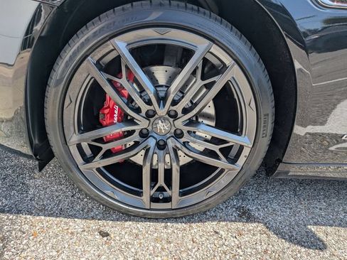 Used 2019 Maserati Quattroporte S GranSport Q4 AWD/4WD image 12
