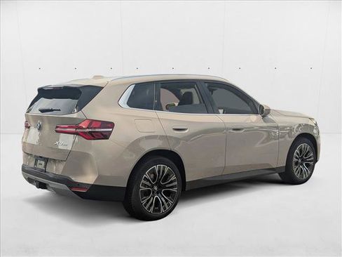 New 2026 BMW X3 xDrive30 w/ Premium Package image 2