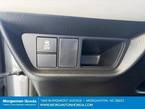 Used 2024 Honda HR-V LX image 17