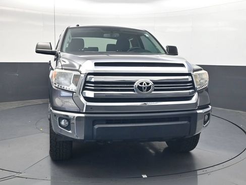Used 2017 Toyota Tundra SR5 w/ TRD Off Road Package AWD/4WD image 14