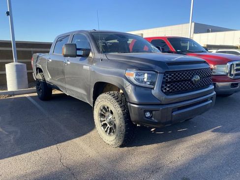 Used 2018 Toyota Tundra Platinum image 5