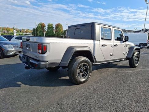 Certified 2020 Jeep Gladiator Sport w/ Quick Order Package 24S image 7