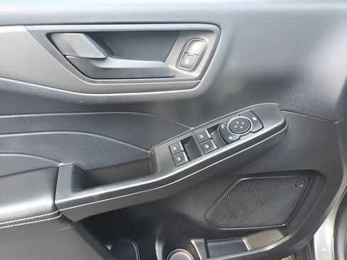 Used 2025 Ford Escape Active AWD/4WD image 11