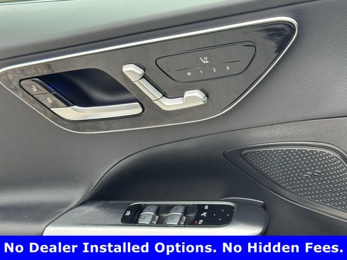 Used 2025 Mercedes-Benz C 300 4MATIC Sedan image 27