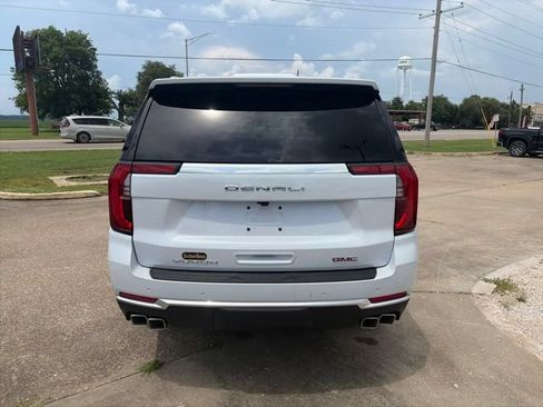 New 2026 GMC Yukon Denali w/ Sun & Power Step Package AWD/4WD image 5