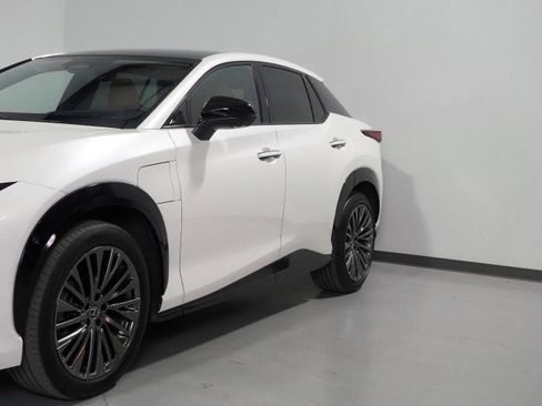 Used 2023 Lexus RZ 450e Luxury w/ Accessory Package (2T) image 44