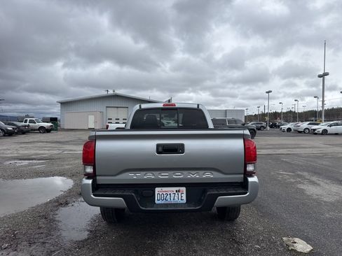 Used 2023 Toyota Tacoma SR w/ SR Convenience Package image 7