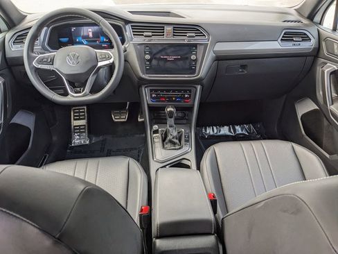 Certified 2023 Volkswagen Tiguan SE R-Line FWD image 10