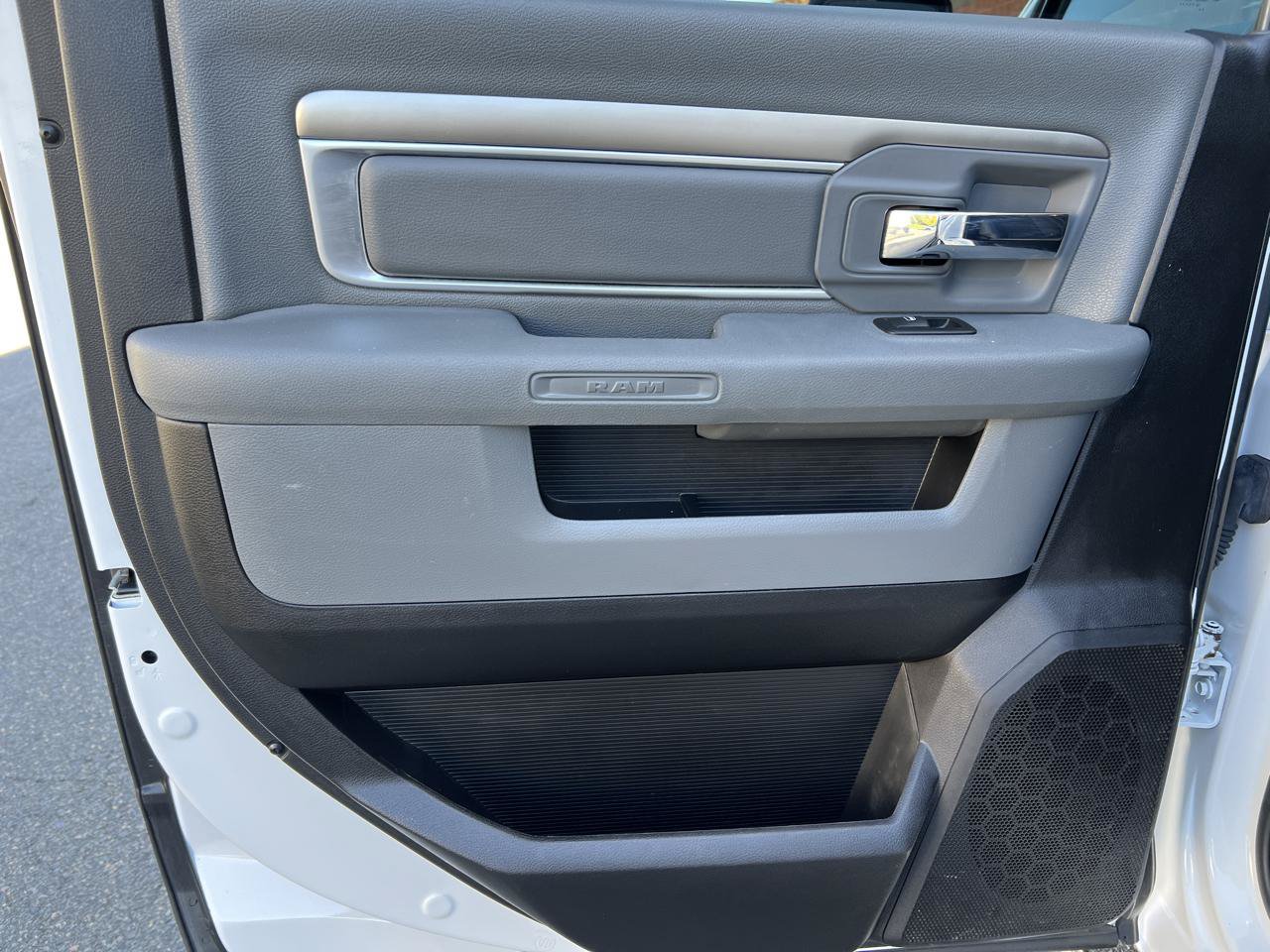 Used 2017 RAM 1500 Big Horn AWD/4WD image 11