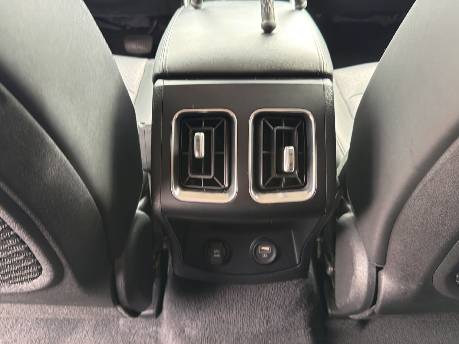 Used 2023 Kia Sorento S FWD image 36