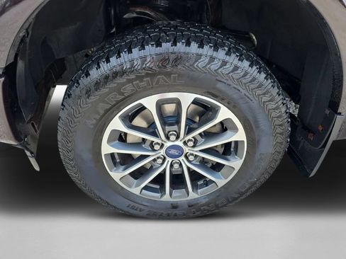Used 2020 Ford F150 XLT w/ Equipment Group 302A Luxury AWD/4WD image 11