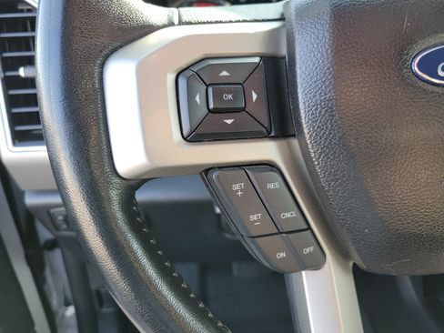 Certified 2018 Ford F150 Lariat w/ Trailer Tow Package AWD/4WD image 5