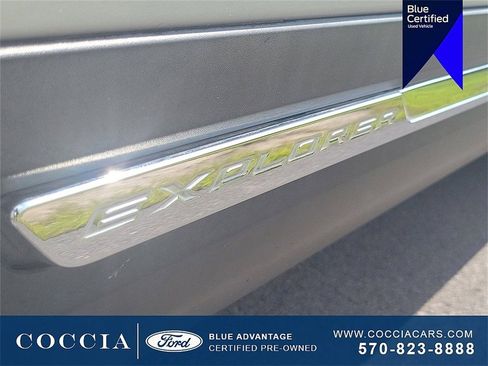 Certified 2016 Ford Explorer XLT w/ Equipment Group 202A image 11