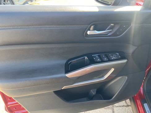 Certified 2024 Nissan Pathfinder Platinum image 7