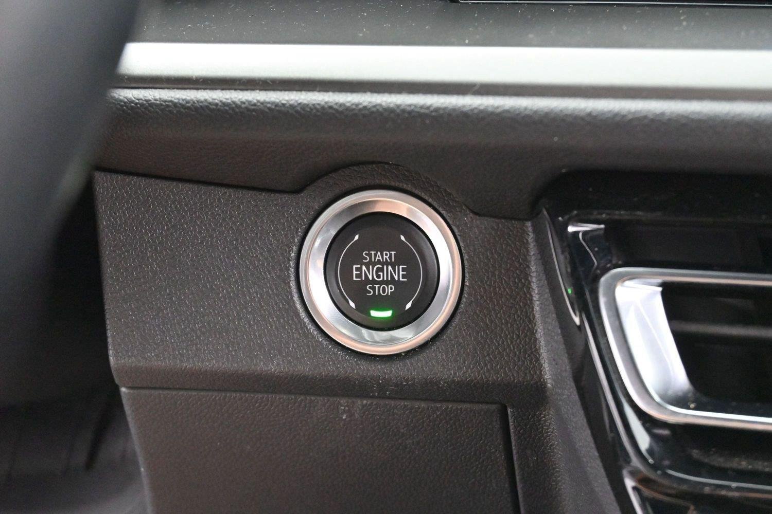 Used 2024 Chevrolet Traverse LT w/ LPO, Floor Liner Package FWD image 25