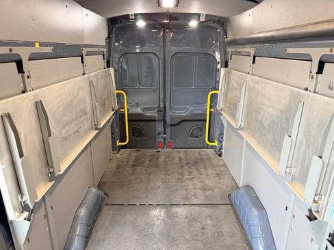 Used 2020 Ford Transit 250 148 High Roof Extended RWD image 20