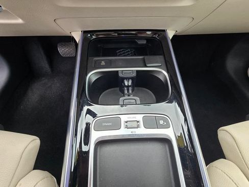 Certified 2025 Mercedes-Benz GLA 250 4MATIC image 28