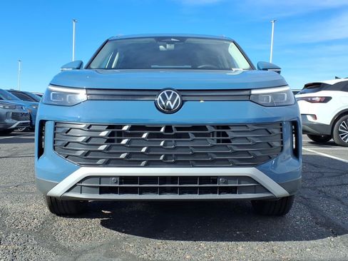 New 2026 Volkswagen Tiguan SE AWD/4WD image 2