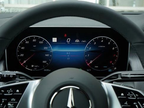 New 2026 Mercedes-Benz GLC 300 image 18