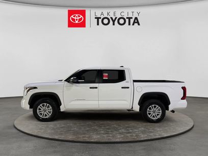 New 2026 Toyota Tundra SR5 w/ SR5 Convenience Package