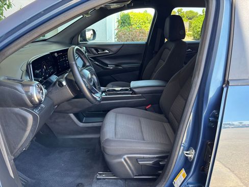 Used 2025 Chevrolet Equinox LT AWD/4WD image 27