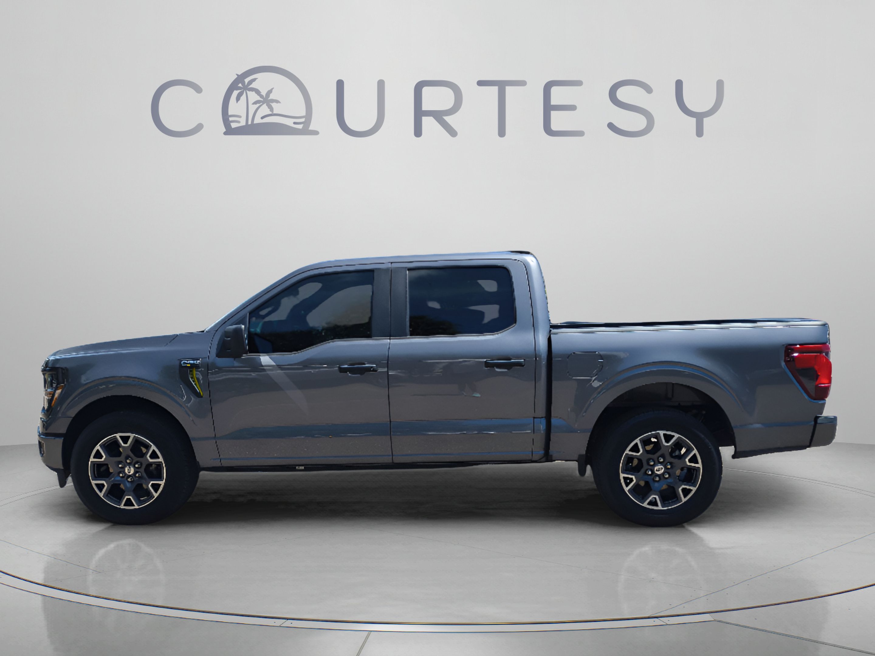 Used 2024 Ford F150 STX RWD image 2