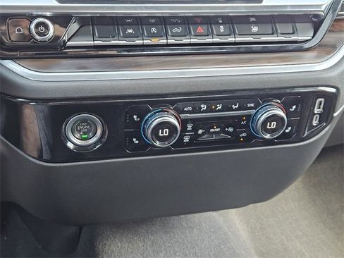 Used 2022 GMC Sierra 1500 SLT image 19