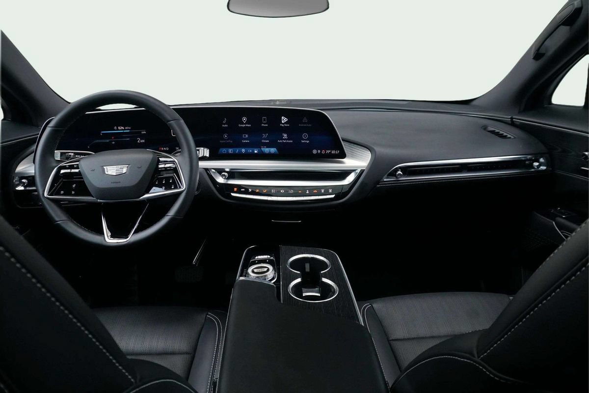 Used 2024 Cadillac Lyriq Luxury RWD image 20