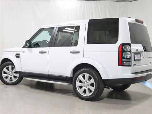 Used 2016 Land Rover LR4 HSE image 9