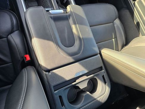 Certified 2025 Ford Expedition Max Platinum image 27