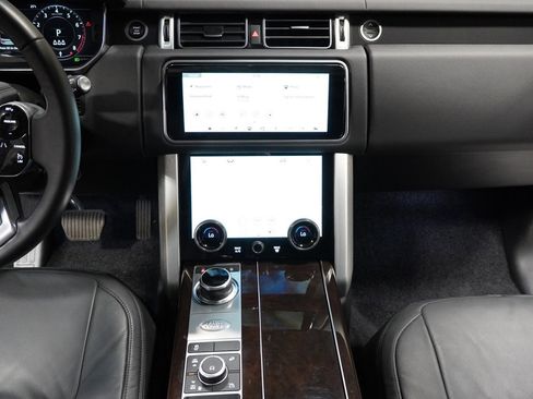 Used 2022 Land Rover Range Rover image 33